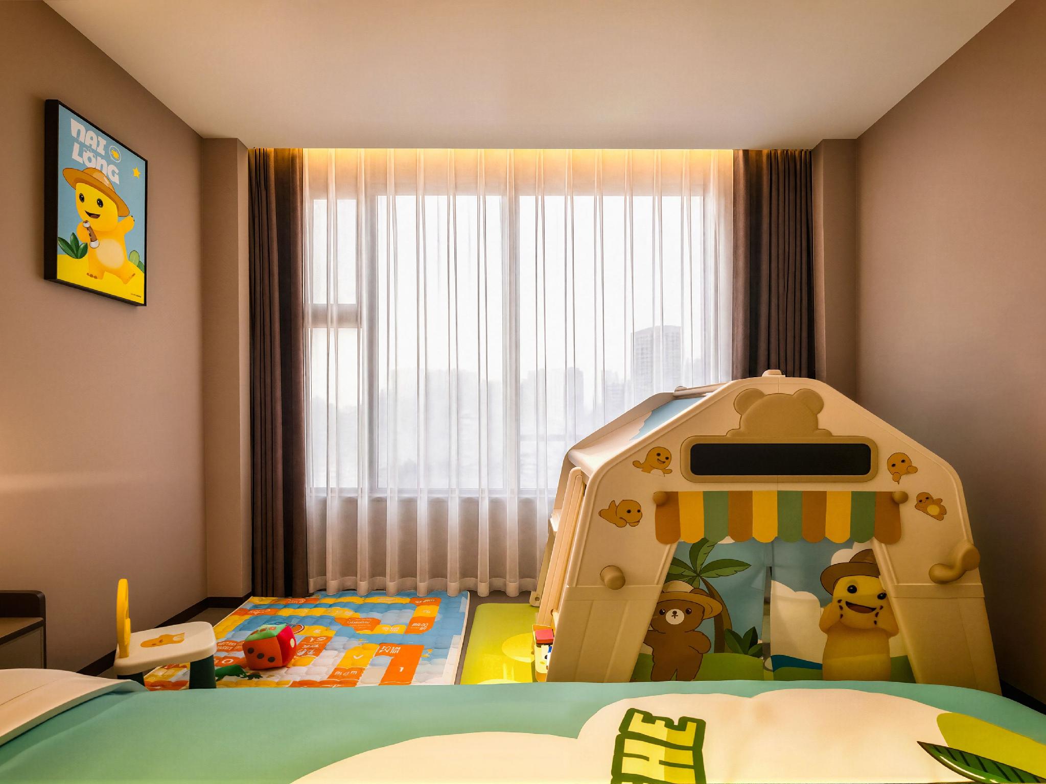 Rezen Dong Hotel (Guangzhou Jingxi Nanfang Hospital Tonghe Subway Station Branch) 48/52