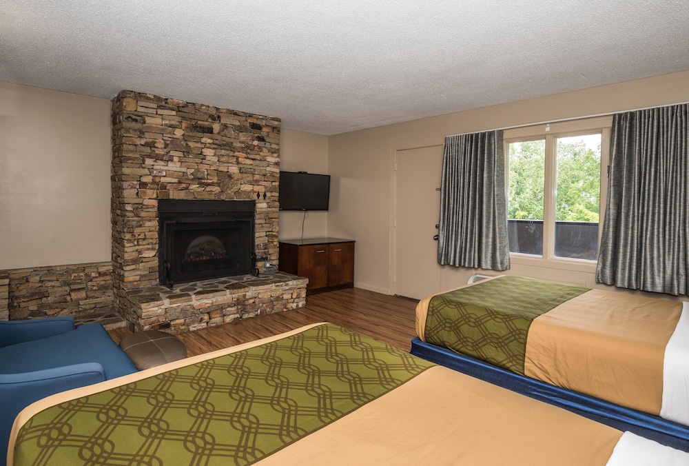 Chalet Inn 44/62