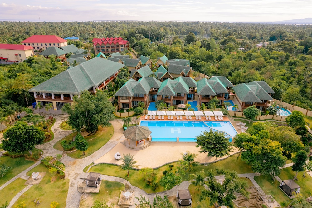 H Resort Bohol – The Coral Cliff by SMS Hospitality 55/65