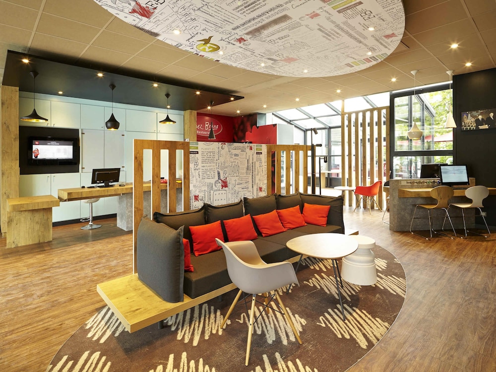 Ibis Marne La Vallee Champs 36/57