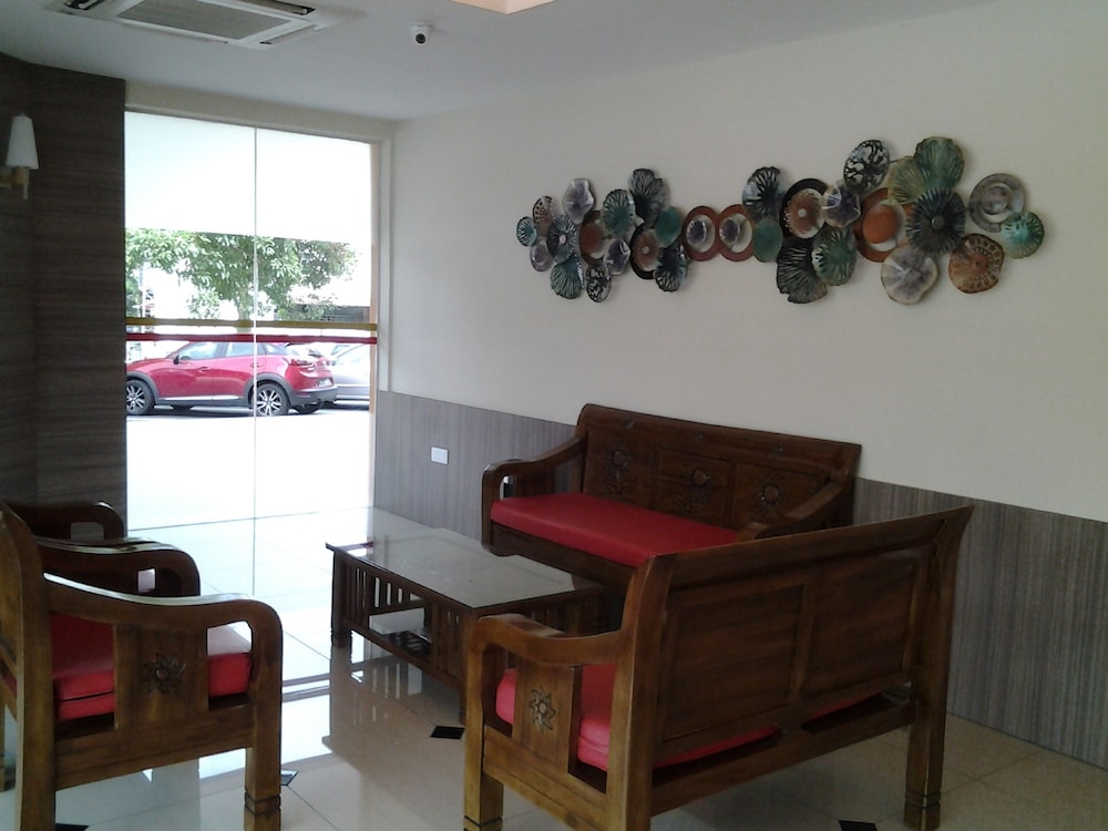 Suria Seremban Hotel 34/40
