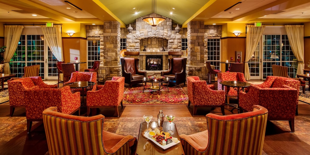 Chateau On the Lake Resort Spa And Convention Centre 43/66