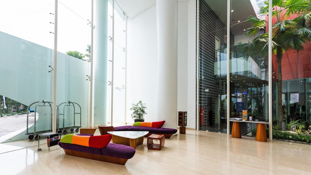 Sensa Hotel 48/64