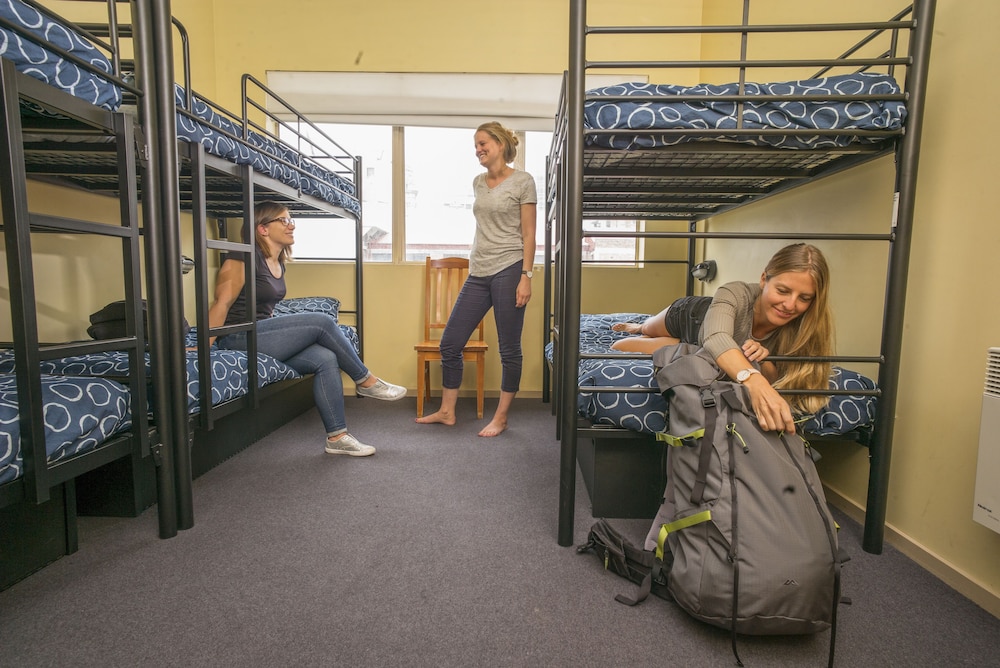 YHA Hobart Central 7/33