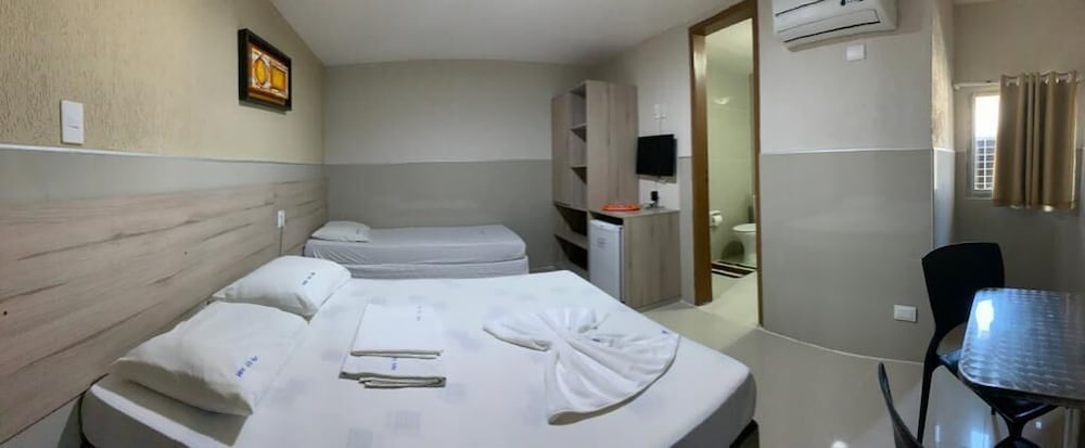 Hotel Uzi Praia 6/16