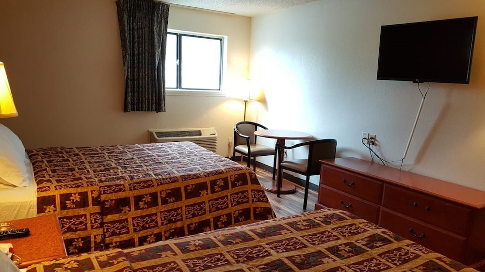 Red Lion Inn & Suites Caseyville 14/31