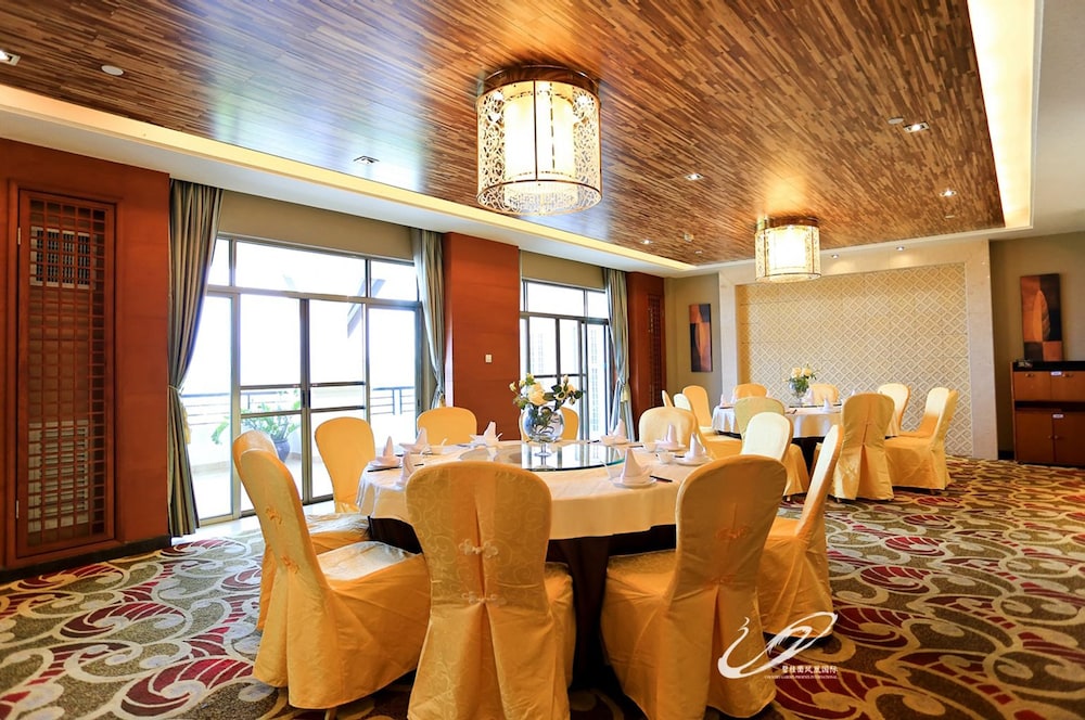 Country Garden Holiday Hot Spring Hotel 22/50