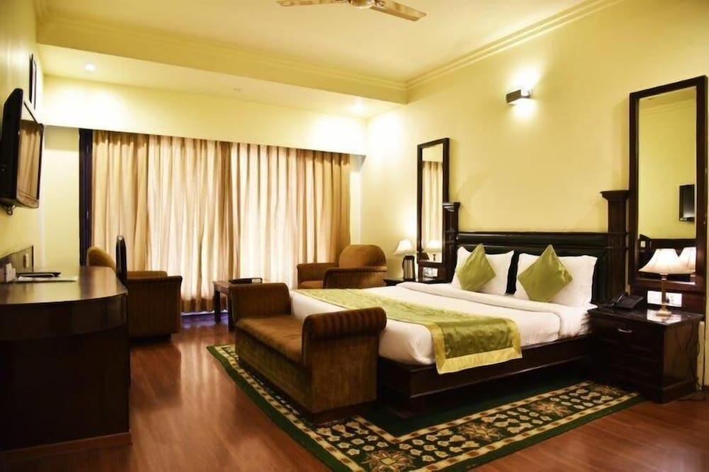 Indraprastha Resort Dalhousie 12/50