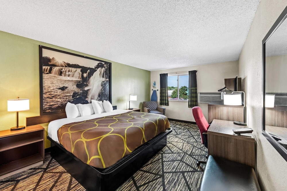Super 8 By Wyndham Independence Kansas City 19/55