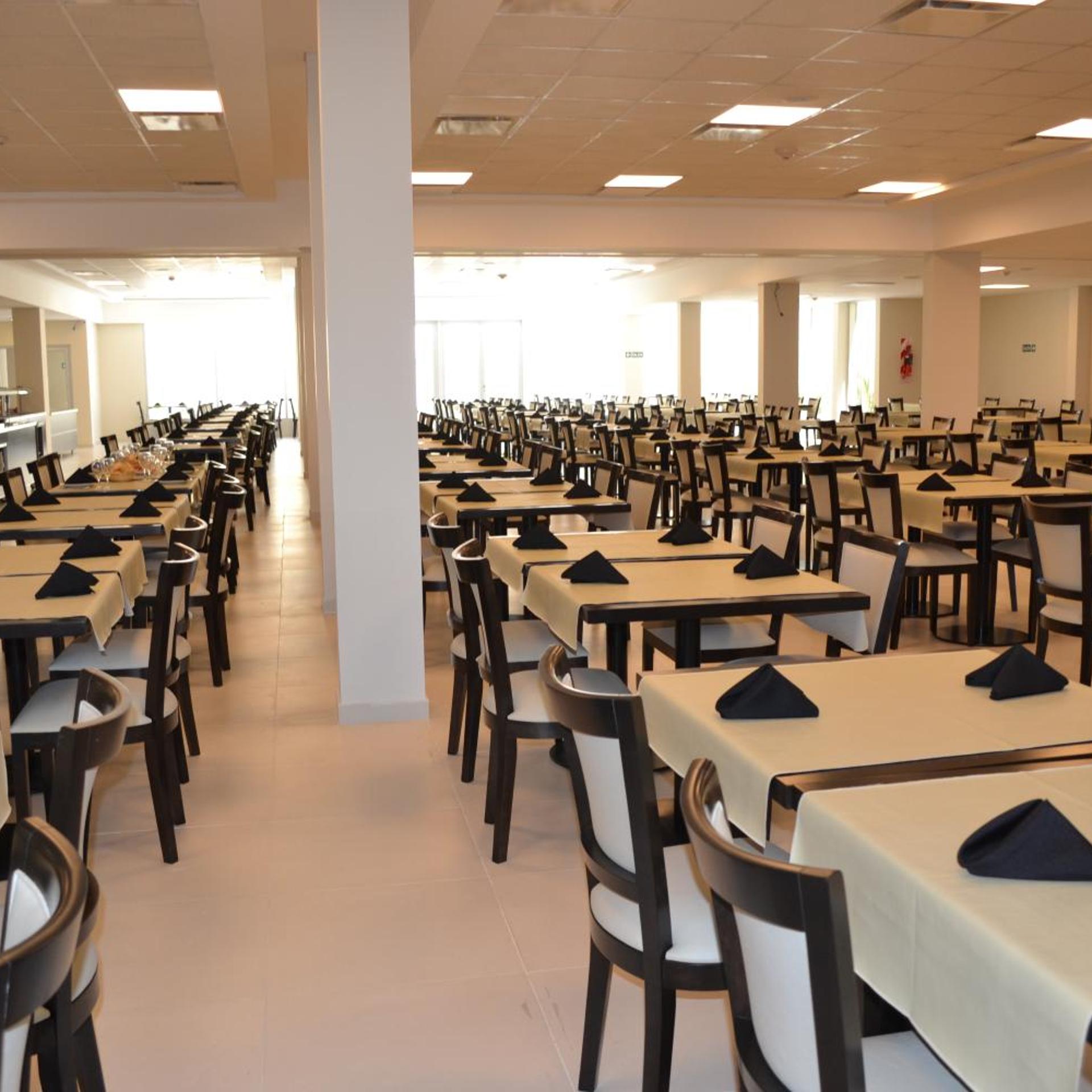 Hotel Oscar Lescano 34/50