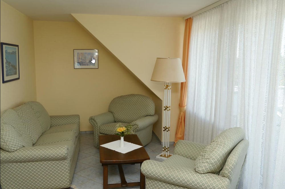 Erbenholz Hotel and Restaurant 23/40