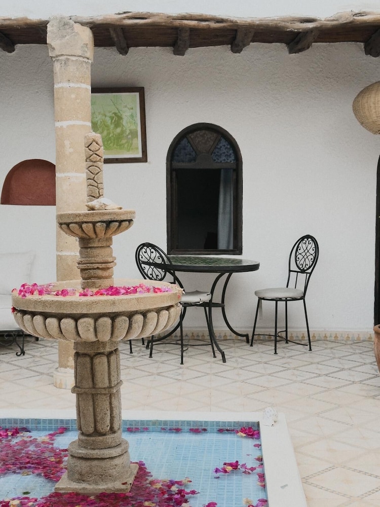 RIAD EUCALYPTUS, ETHNIC HOTEL 39/50