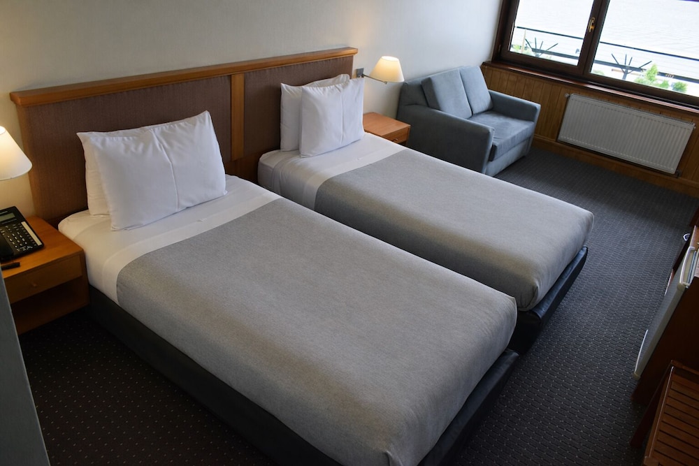 Gran Hotel Vicente Costanera 12/42