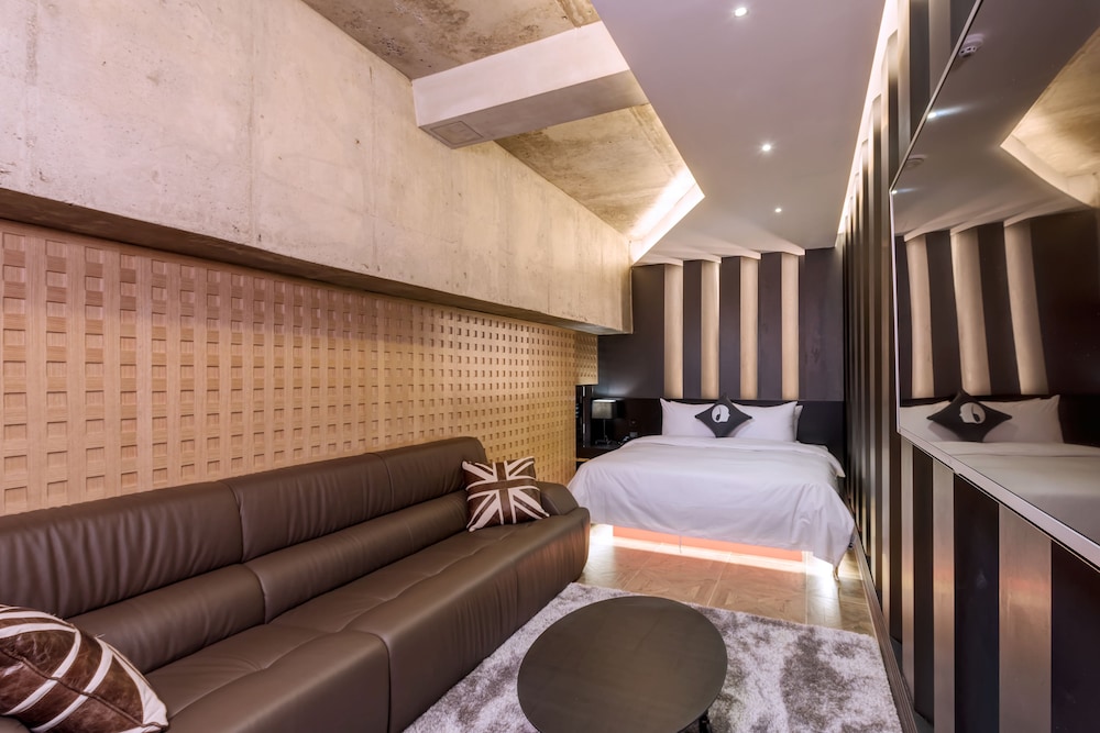 HOTEL THE DESIGNERS KONDAE 44/71