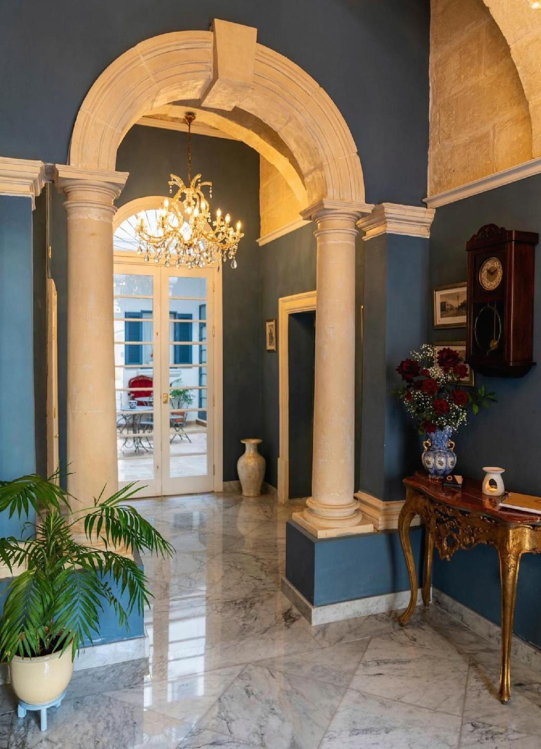 Julina Boutique Living 5/43