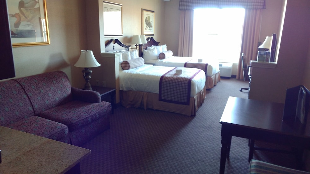 Fort William Henry Hotel and Conference Center 26/67