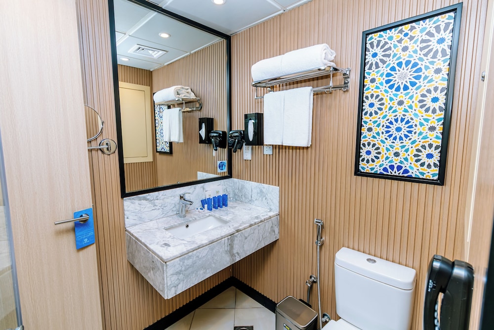 فندق جوار المدينة الفندقية(Jiwar Al Madina Hotel) 45/50