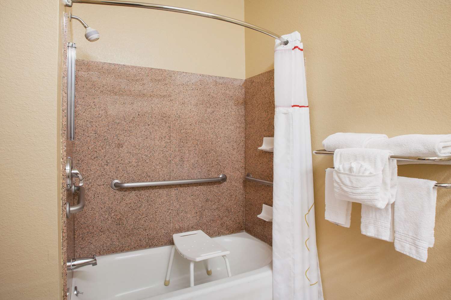 Hawthorn Suites by Wyndham Corpus Christi 9/10