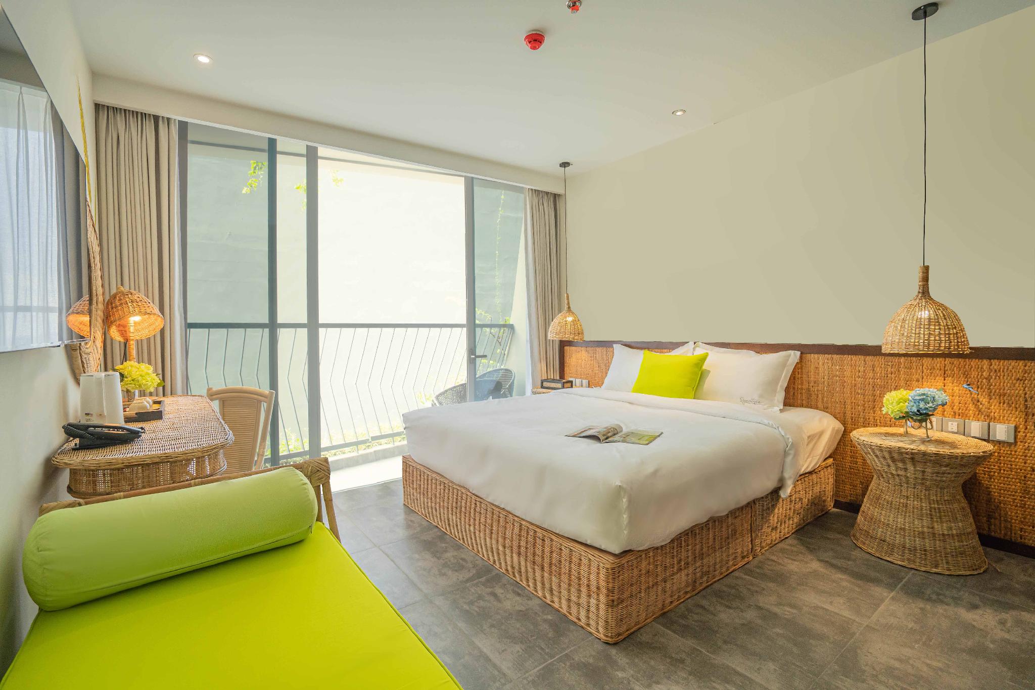 Essential, Signature, King Bed