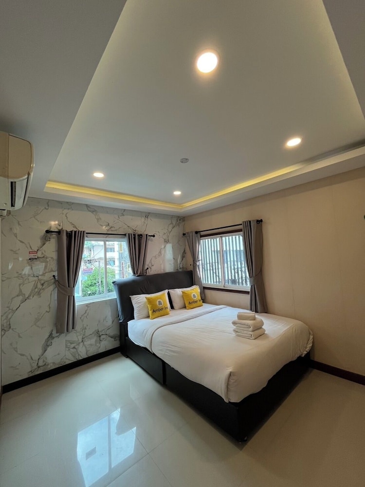 Amber Inn Bangkok 10/50