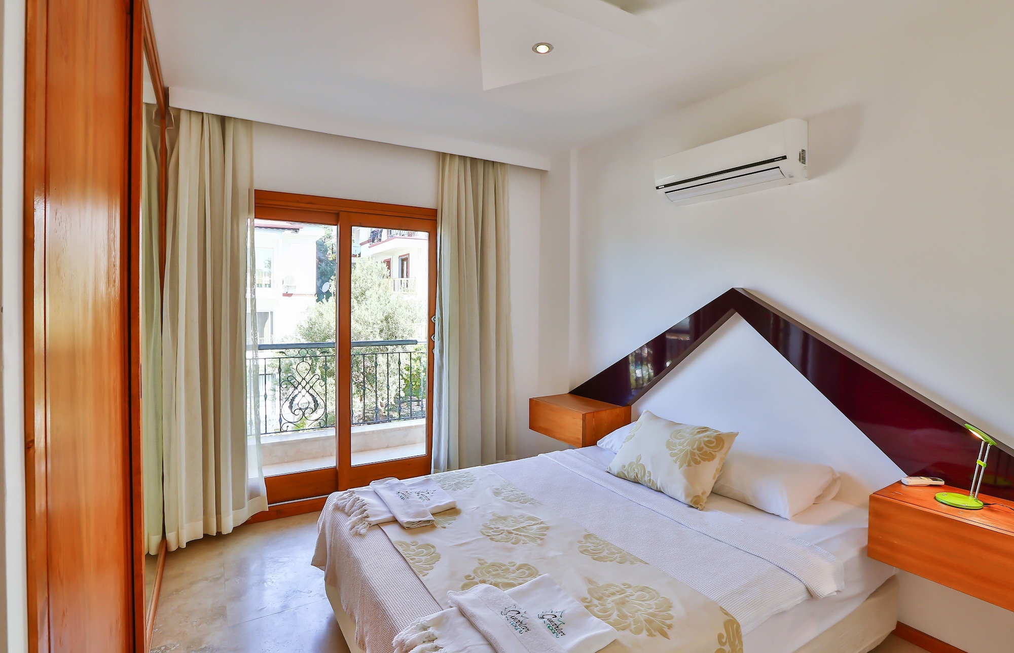 3 BEDROOMS, COMFORT, APARTMENT, SEA VIEW, BALCONY