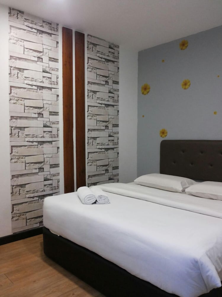 Viva Hotel 15/28