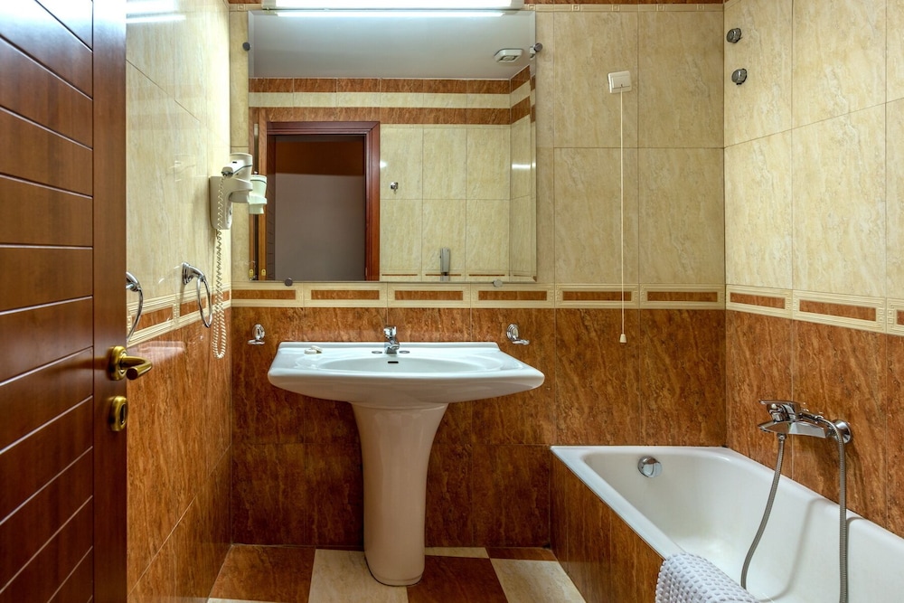 Hotel Alexios 69/71