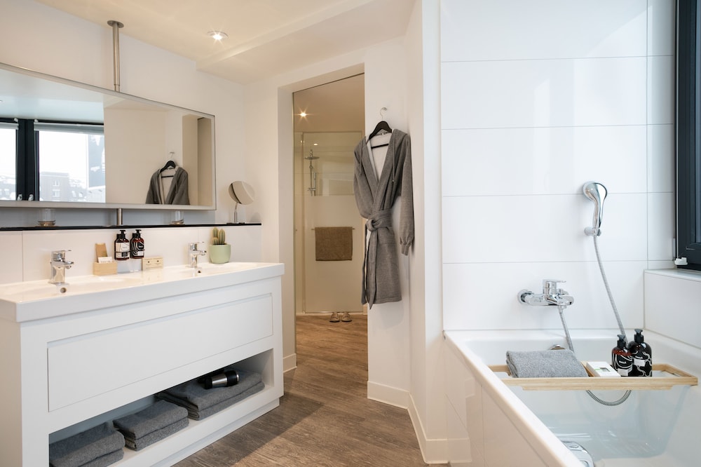 لوفت بسرير كينج، Innside By Melia Hamburg Hafen 4/6