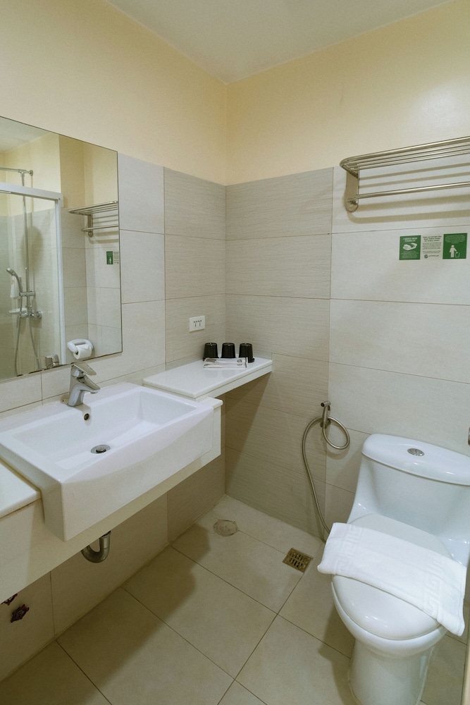 Go Hotels Mandaluyong 39/40