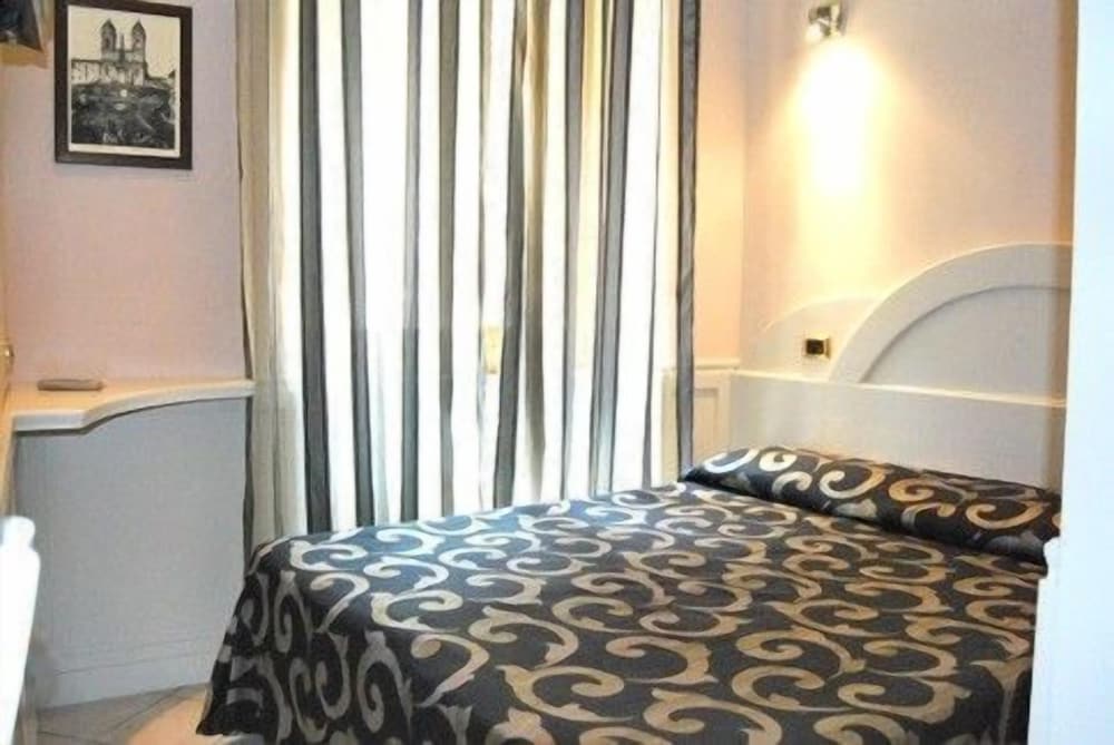 SUPERIOR, DOUBLE BED