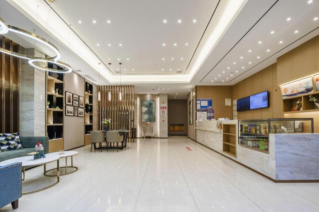 City Comfort Inn Jingmen Zhongxiang Chengtian Huafu 41/50