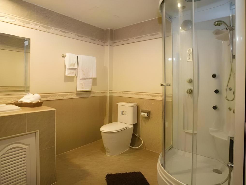 The Point Residence 17/18