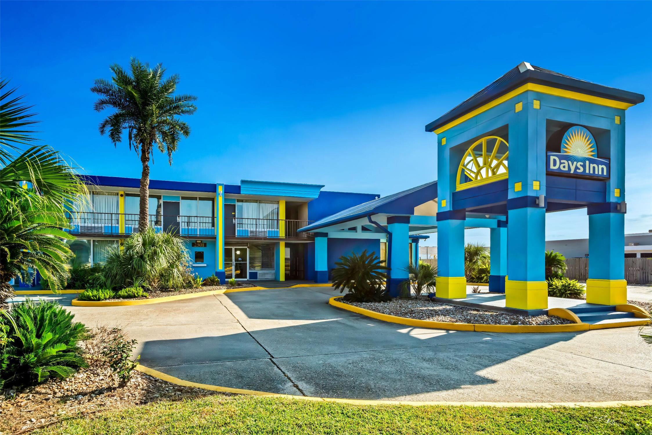 Days Inn by Wyndham Lafayette Near Lafayette Airport 38/43