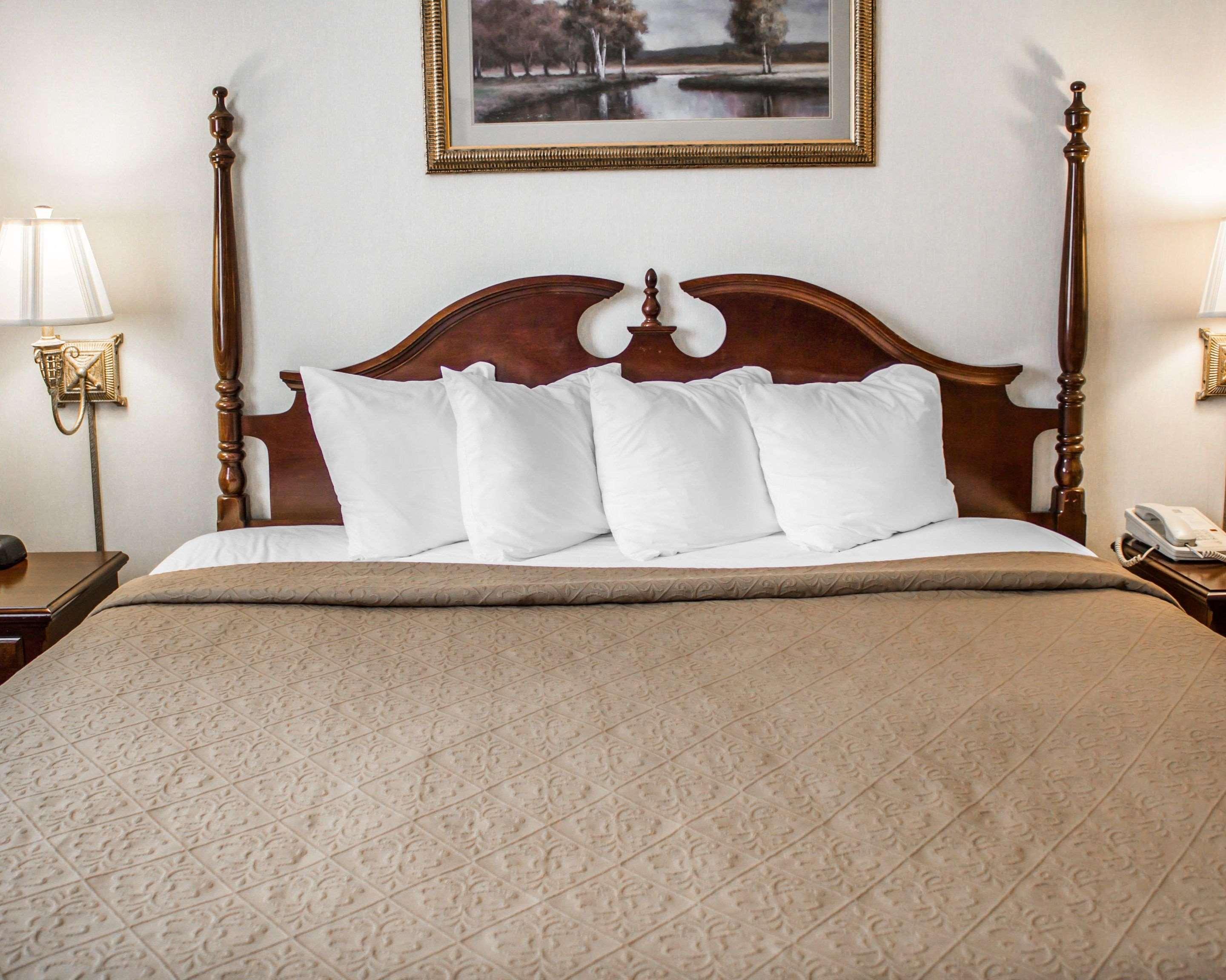 Room, Double Bed