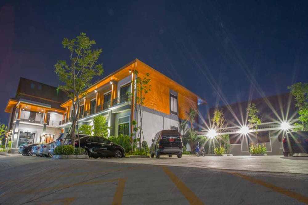 Aziss Boutique Hotel 7/54