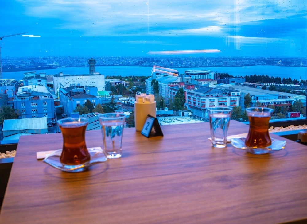 Ramada Encore by Wyndham Istanbul Avcilar 40/41