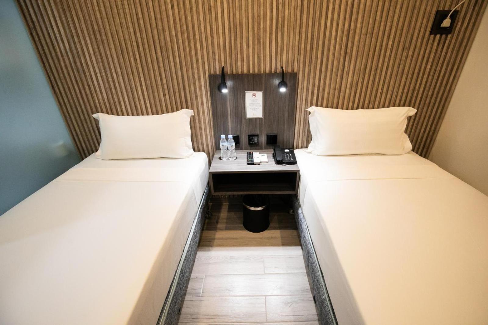 STANDARD, TWIN BEDS