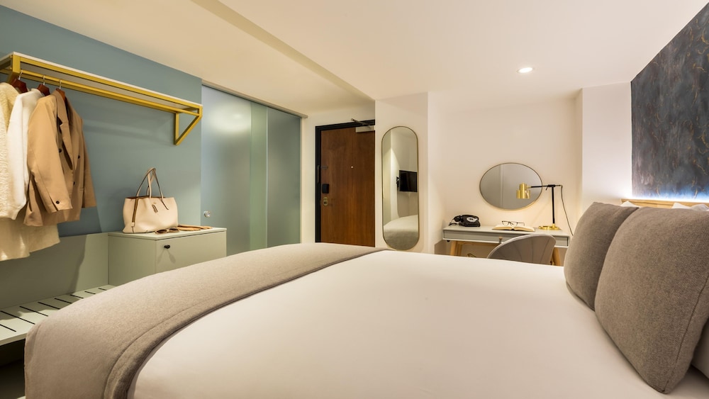 STANDARD, DOUBLE BED, NO WINDOW