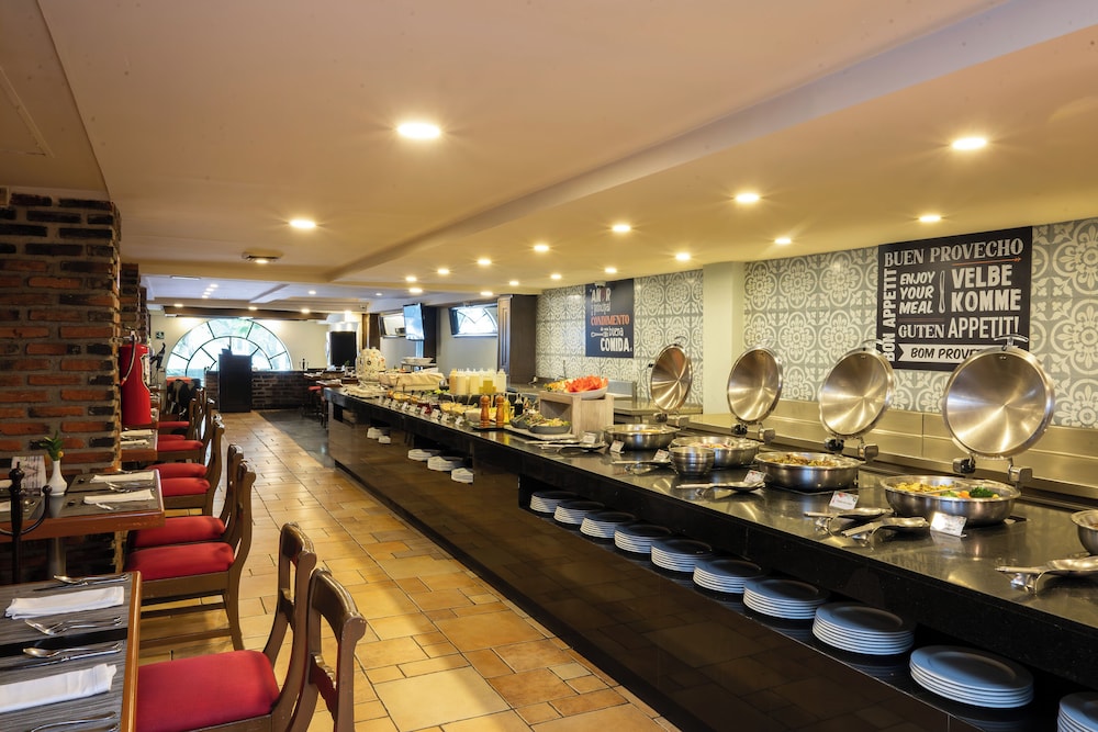 restaurant cafeteria