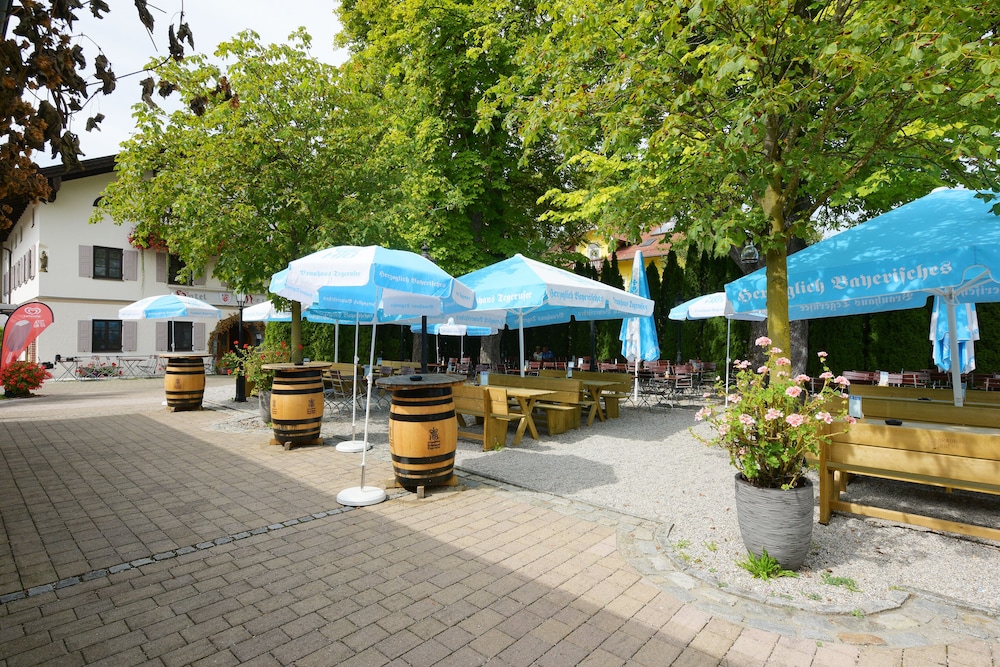 Hotel Neuwirt 39/44
