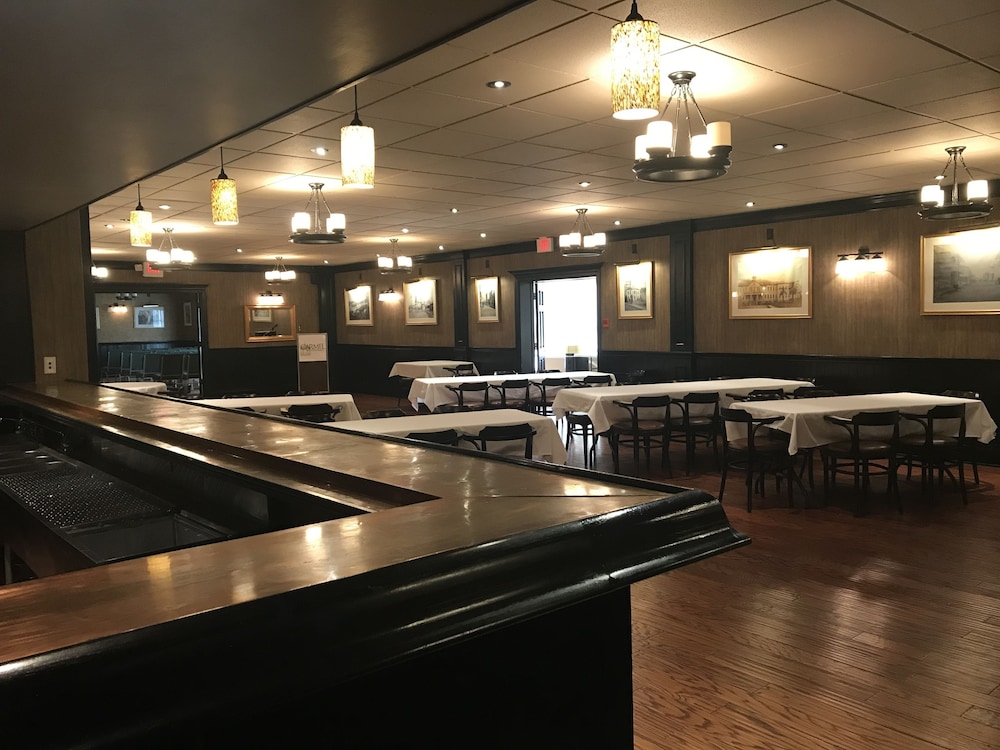 Carmel Inn Suites 31/47