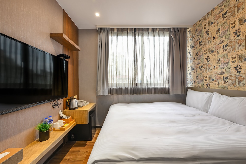 SUPERIOR, DOUBLE BED