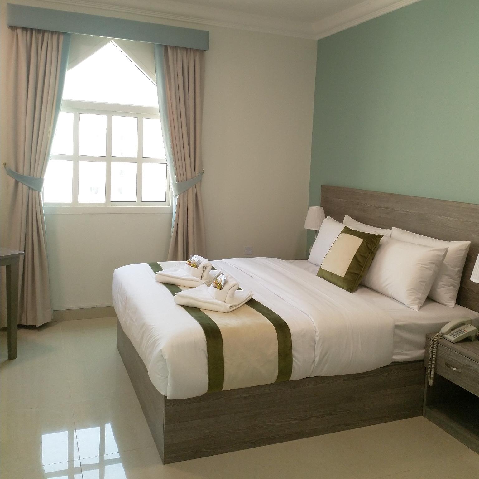 Deluxe, Double Bed
