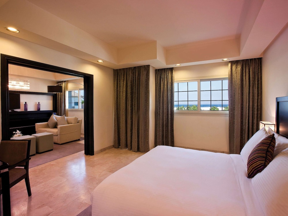 منتجع موڤنبيك شاطئ الخُبر(Movenpick Beach Resort Al Khobar) 21/71