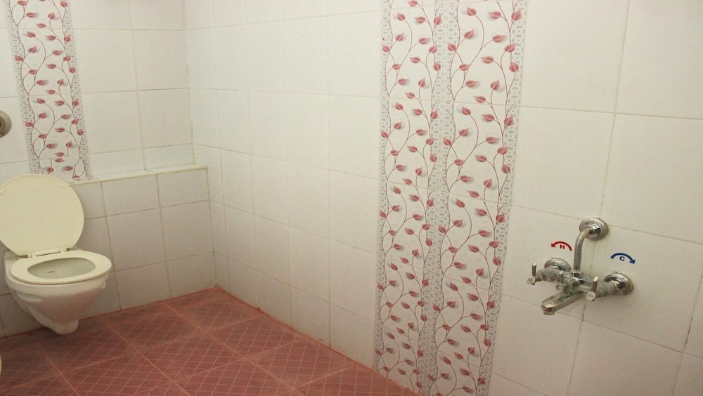 Hotel Govind Heights 39/40