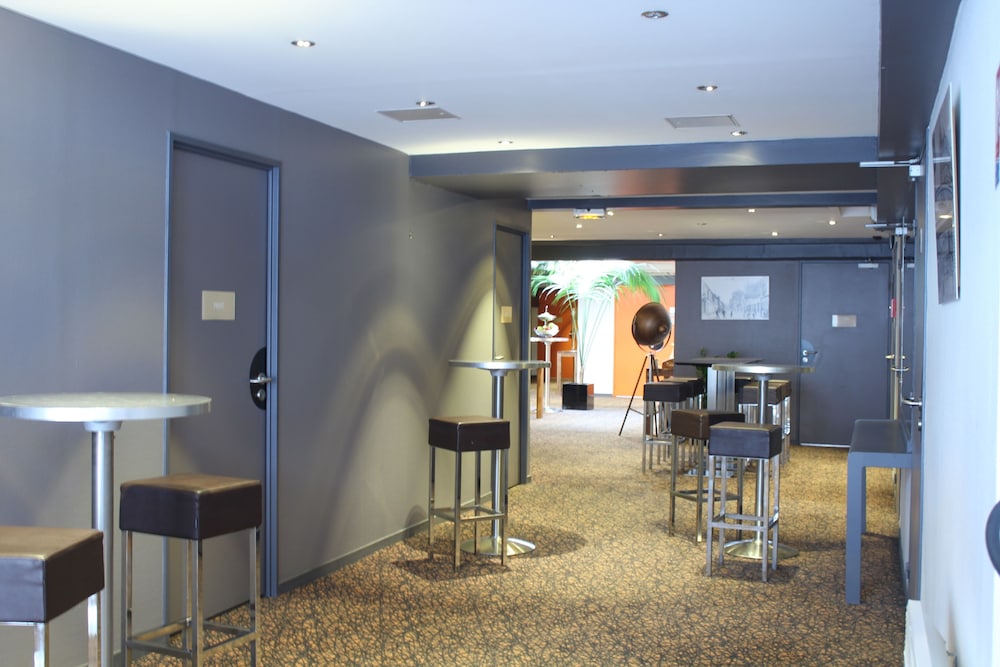 Hotel Mercure Paris 15 Porte De Versailles 51/63