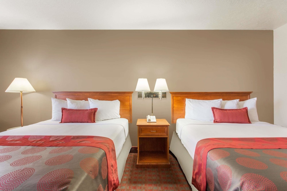 Ramada By Wyndham St George 9/37