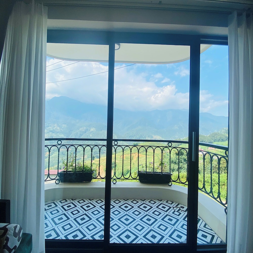 Fansipan View Hotel 40/50