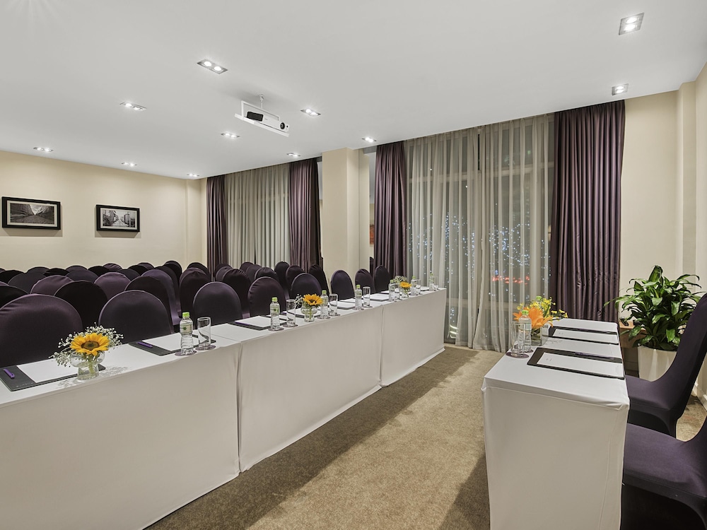 Mercure Hanoi La Gare Hotel 63/68