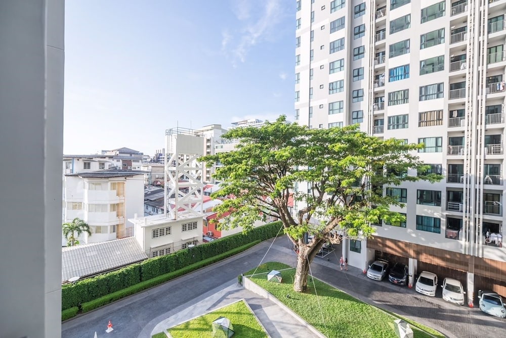 The Base Condo Pattaya by Supee 40/50